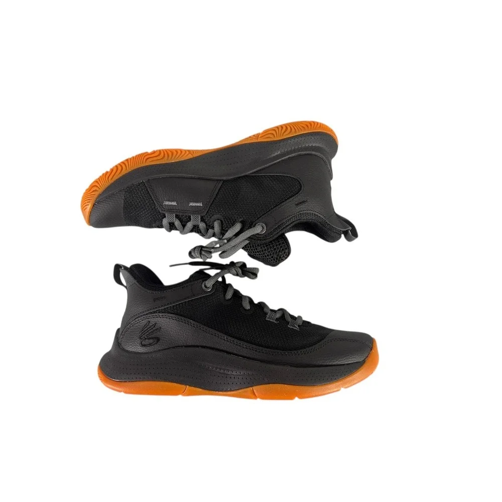 Under Armour Stephen Curry 3Z5 Kids Size 5 Black Sneakers‎ New W Box
